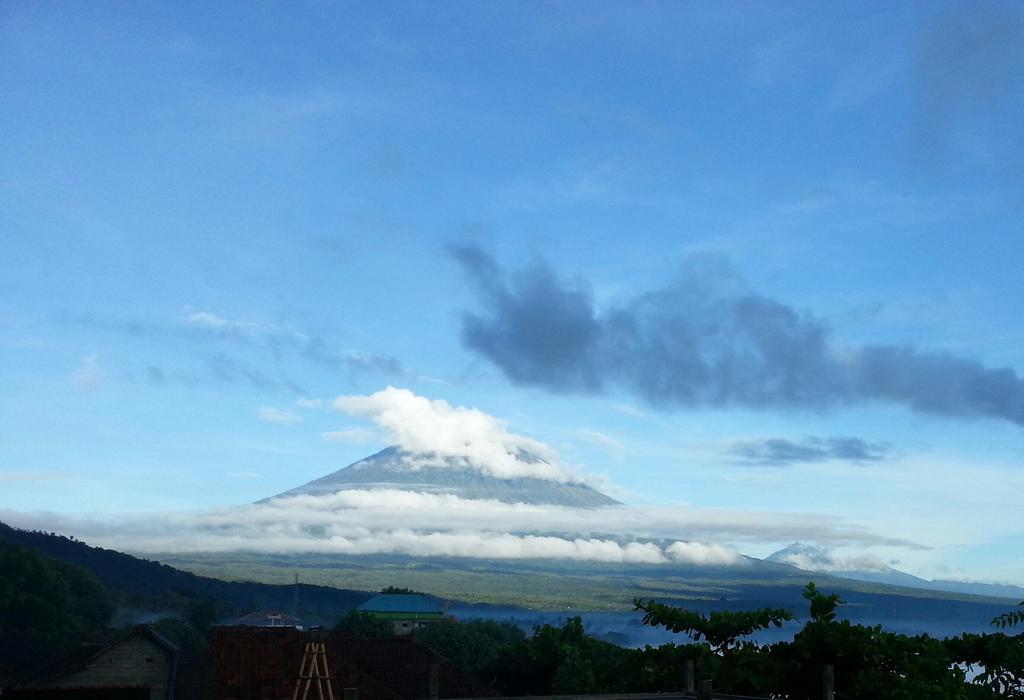 Tudes Homestay Amed Exterior foto